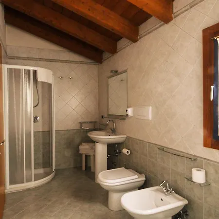 Baraca Inn *